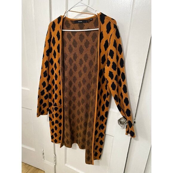 Vero Moda woman size, medium, black, and brown patterned cardigan - Picture 2 of 10